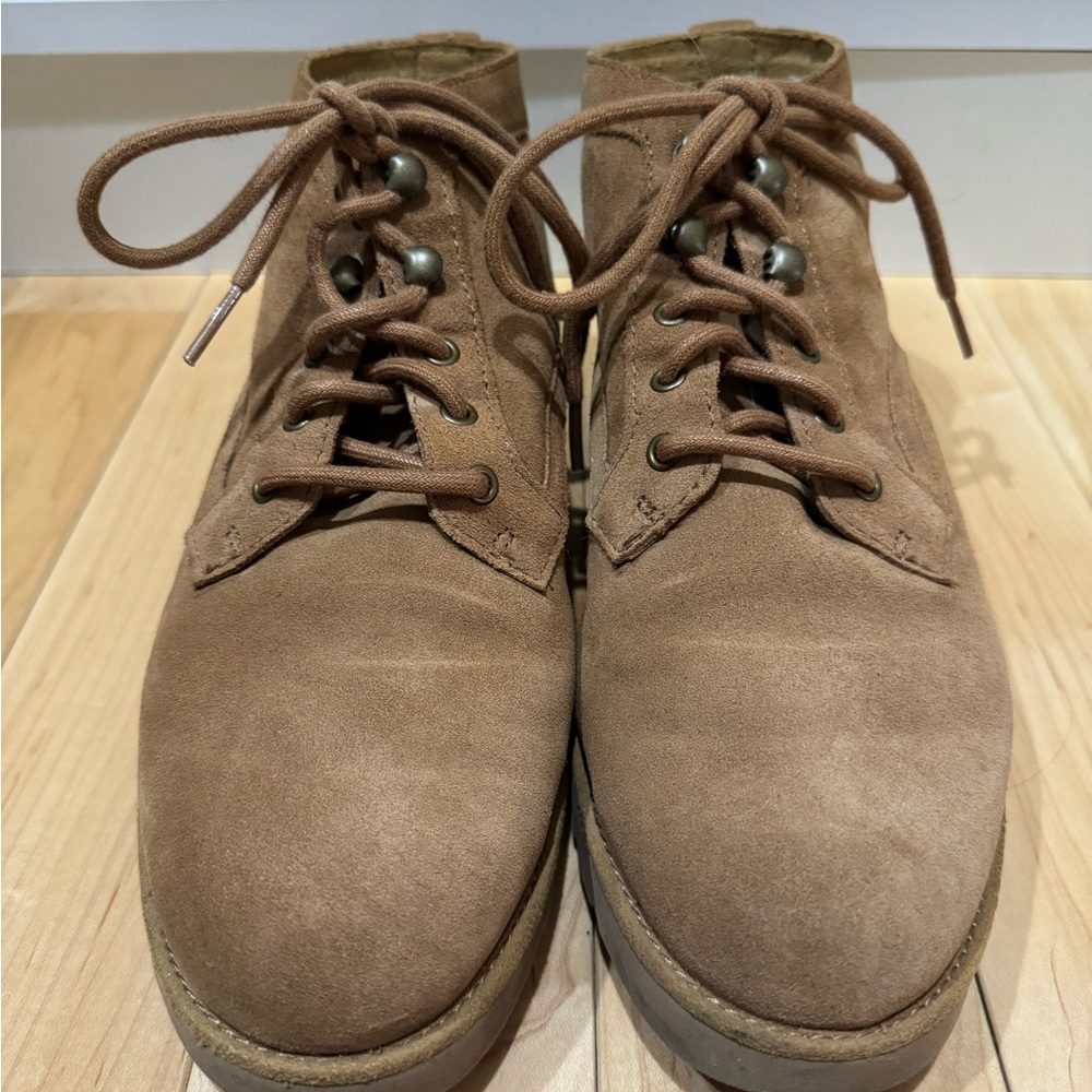 UGG Women's Tan Lace-Up Boots